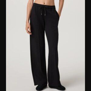 Vuori Women’s Compose Wideleg Pant Shade Black Size SP Retail Price $138.00